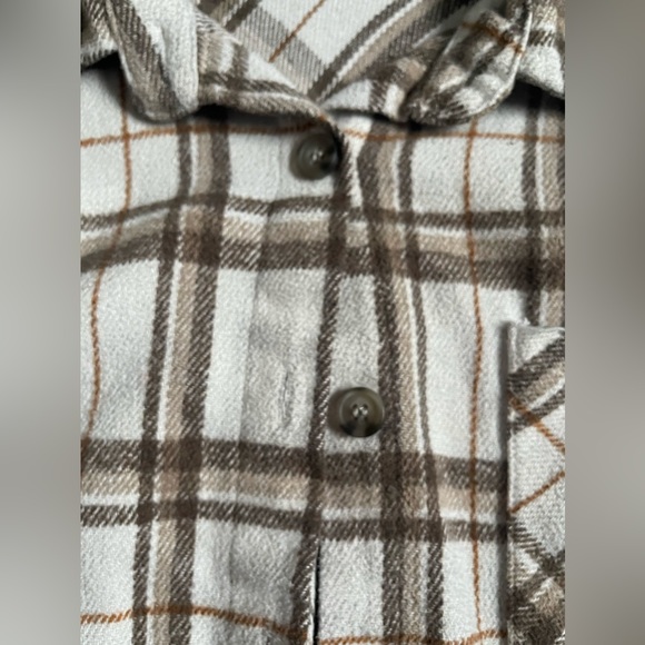 Garage Plaid Button Up Flannel Long Sleeve - Picture 3 of 3